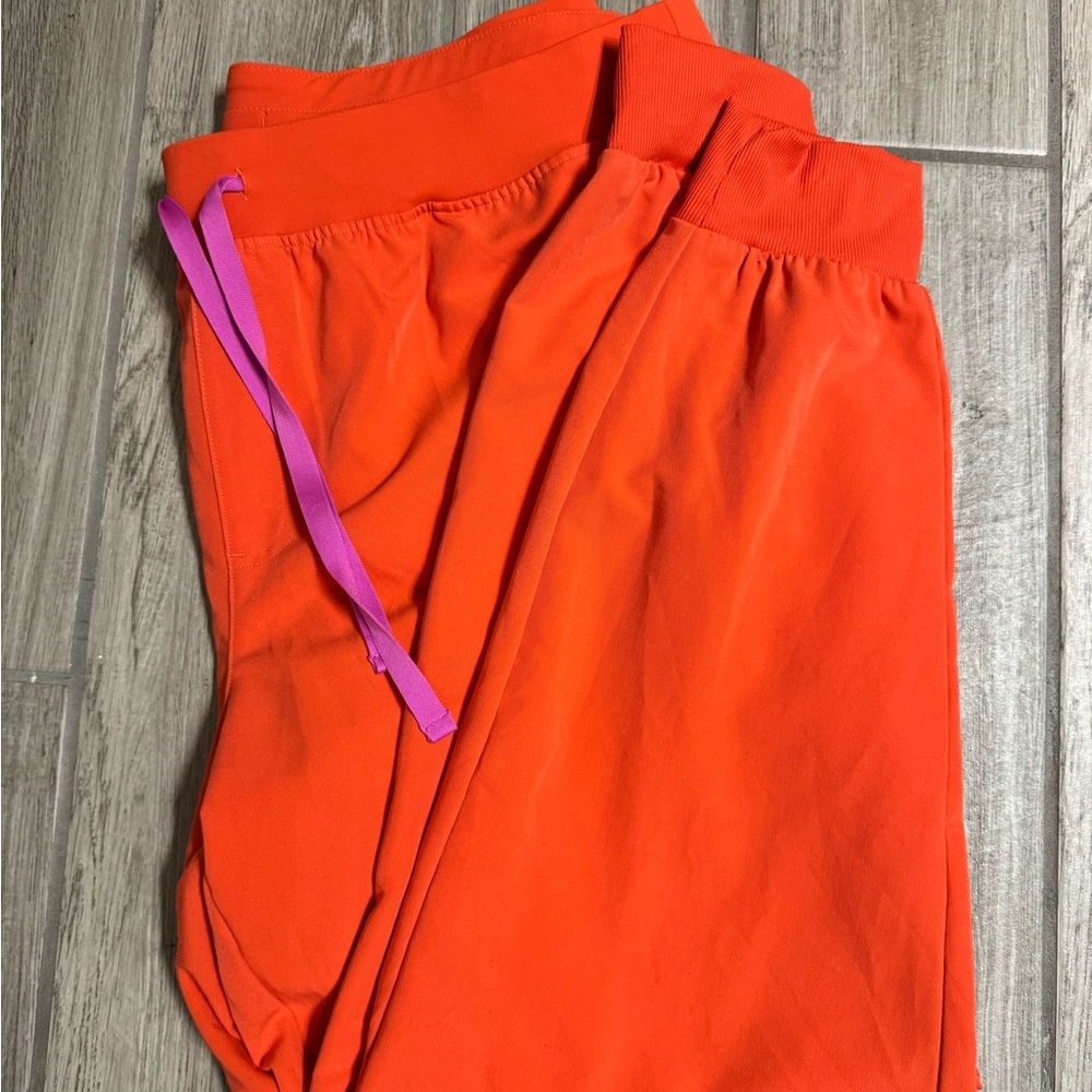 🔥 Figs Fireside Caterina One Pocket Top & Zamora Jogger Scrub Bottoms XXL - Picture 5 of 8